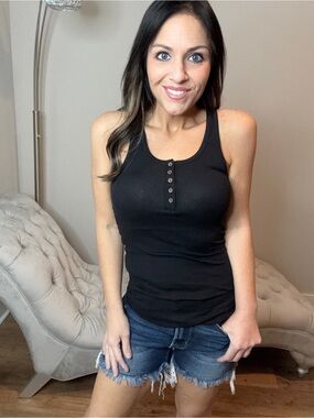 Small Zenana Outfitters Black Ribbed Henley Tank Top